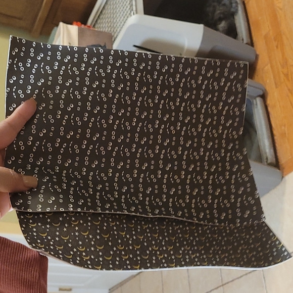 3 Glow in the Dark Faux Leather Sheets and 1 Non Glow - Picture 2 of 8